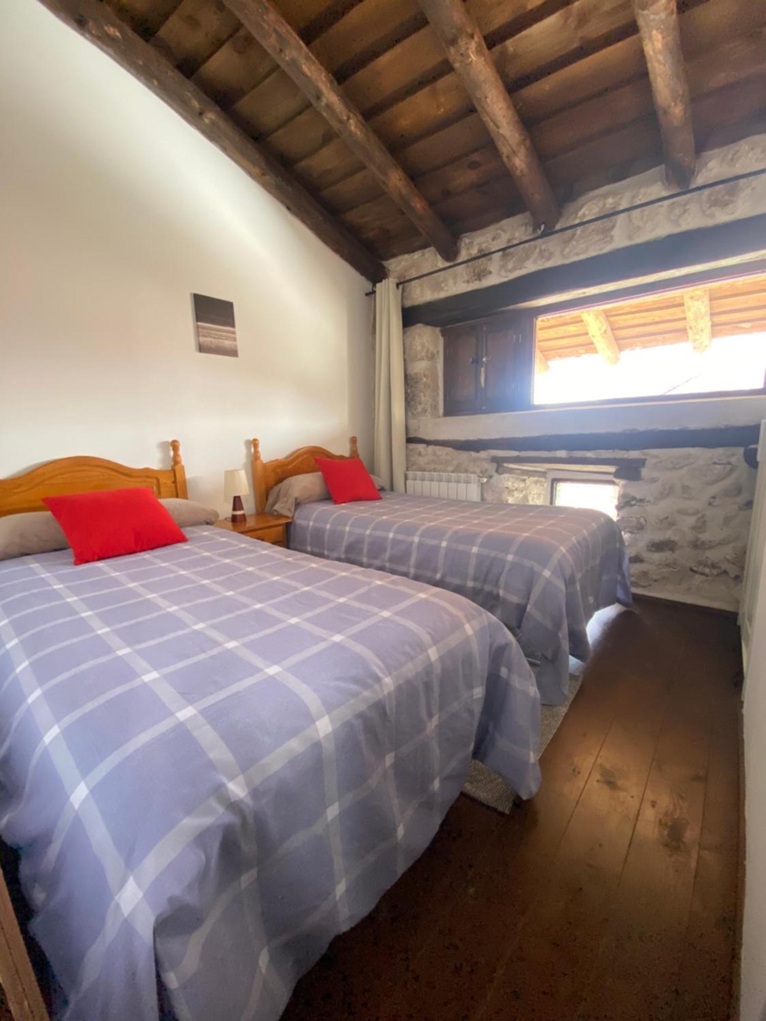Adrados Mar De Pinos En Las Hoces Del Rio Duraton 외부 사진