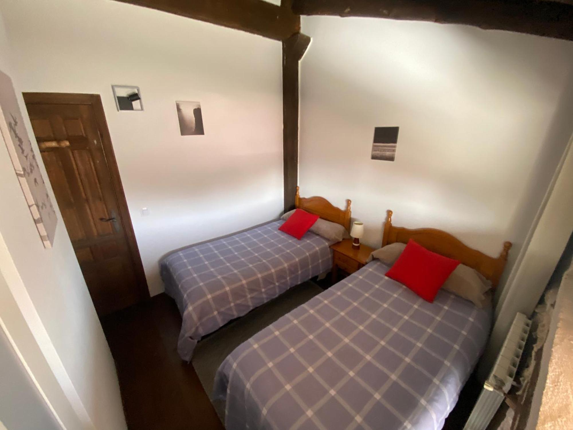 Adrados Mar De Pinos En Las Hoces Del Rio Duraton 외부 사진