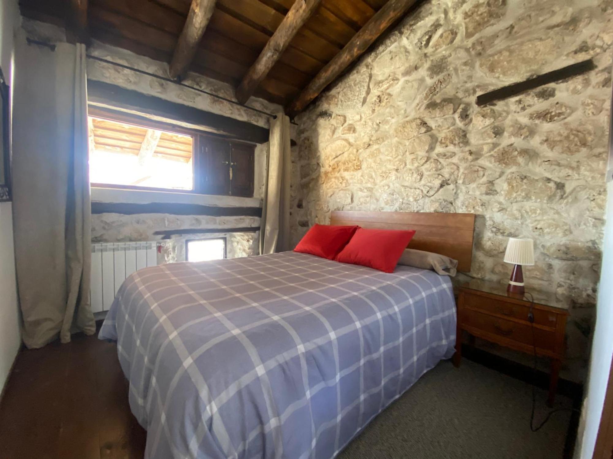 Adrados Mar De Pinos En Las Hoces Del Rio Duraton 외부 사진