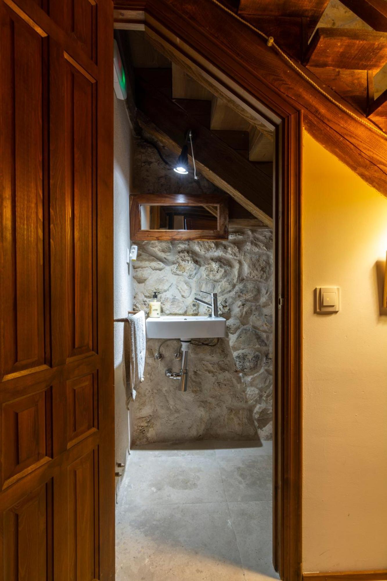 Adrados Mar De Pinos En Las Hoces Del Rio Duraton 외부 사진